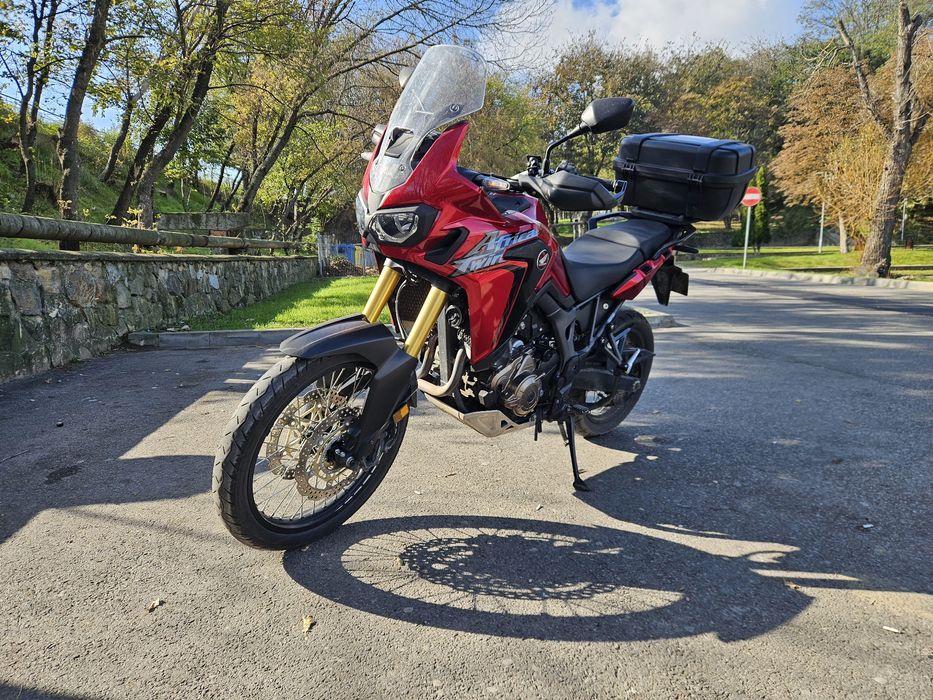 Honda Africa Twin Automată!