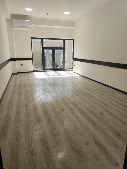 Аренда белого офиса на Ц1 возле гостиницы Тата