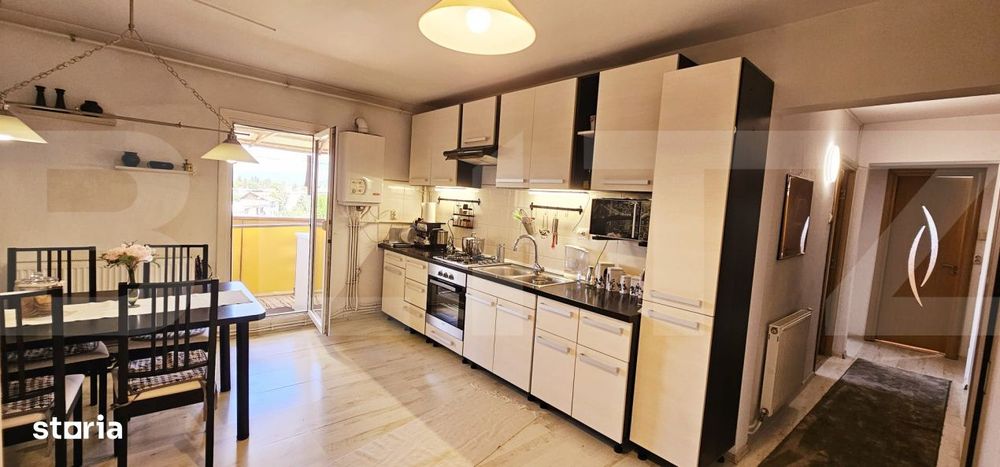 Apartament cu 3 camere, decomandat, str.Mikes Kelemen