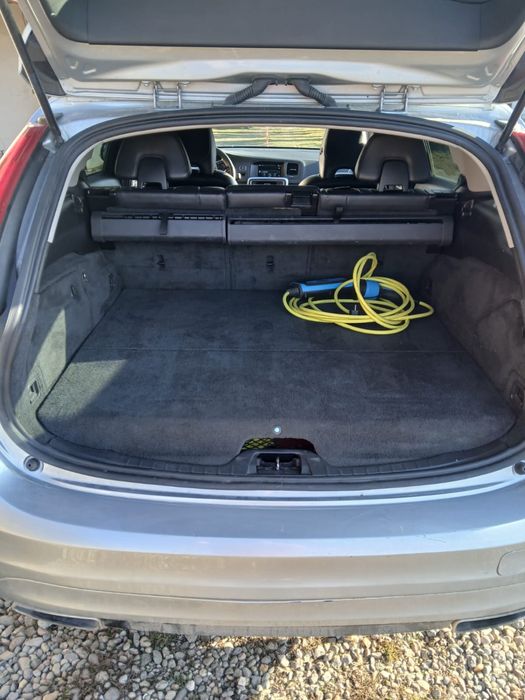 Volvo v60 d6 plug in hibrid 2013  “first edition” editie limitata