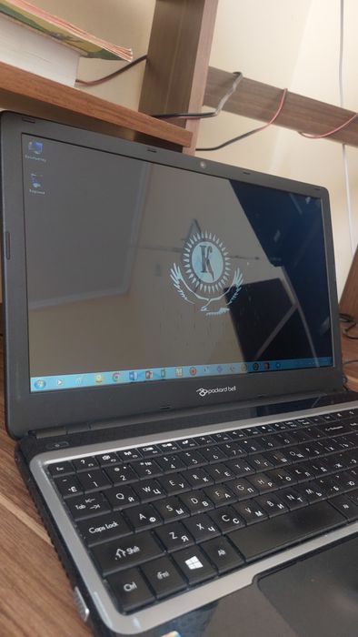 Срочно сатылады ноутбук 20000 теңге!