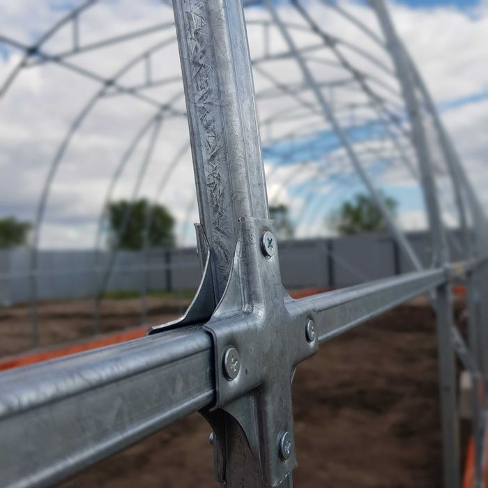 теплица дачная с поликарбонатом