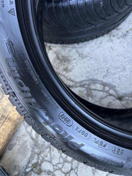 Anvelope iarna 215 45 18 Michelin