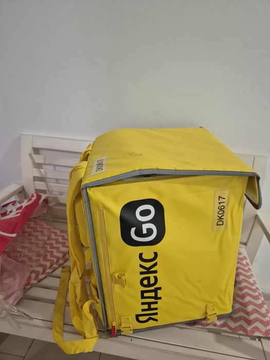 Продам сумка Яндекс в хоршем состоянии