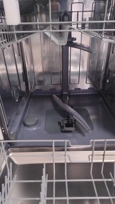 Съдомиялна машина за вграждане Candy-Кенди 60 см Wash&dry 49'