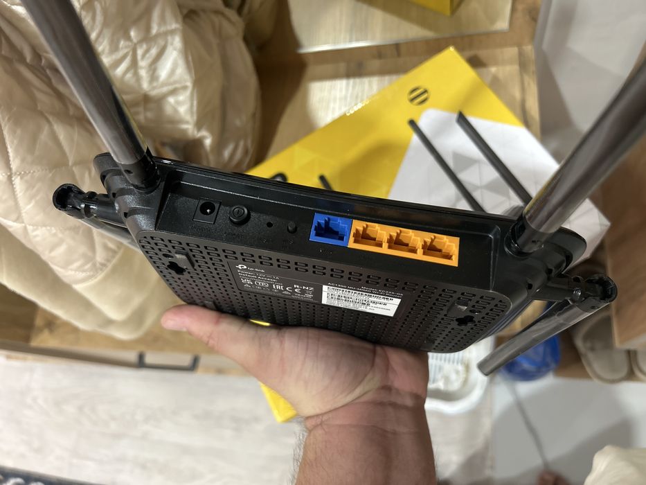 Роутер Wifi  белайн новый продаю
