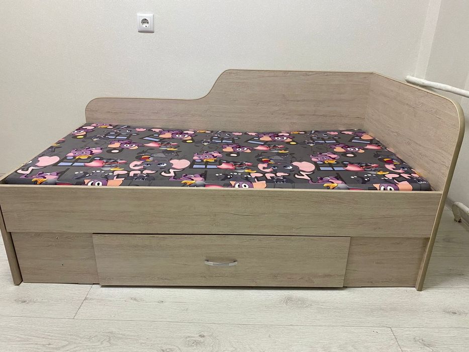 Детский кровать