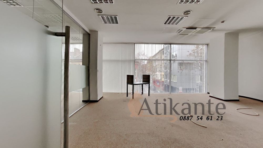 Дава се под наем Офис в София, Център - 935 кв.м за 13989.3 € - Снимка #2