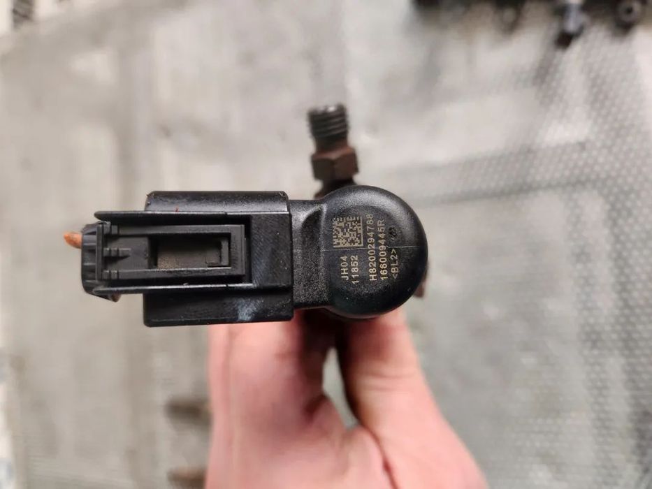 Injectoare Injector Renault Scenic 3 Megane 3 Laguna 3 Nissan Qashqai 1.5 Dci Continental An 2008-2