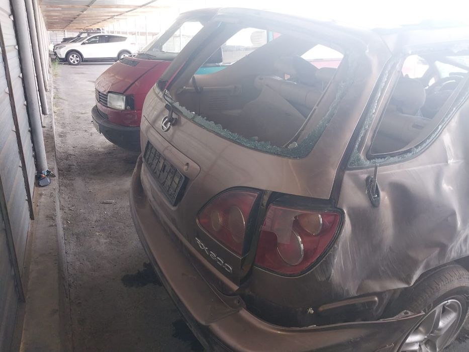 Срочно продам Лексус RX 300