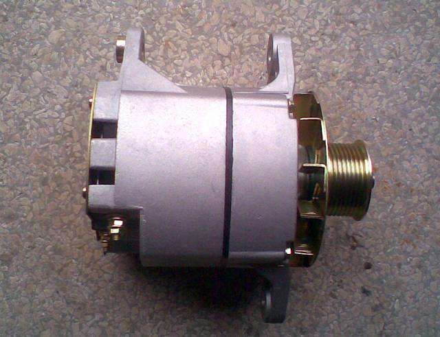 Alternator utilaje Caterpillar JCB Komatsu Liebherr Volvo Case Bobcat