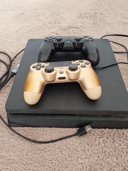Playstation 4 folosit