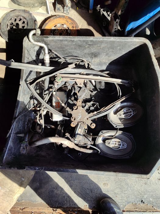 Продается запчасти