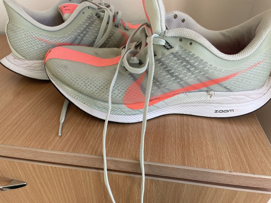 adidasi nike zoom x unisex