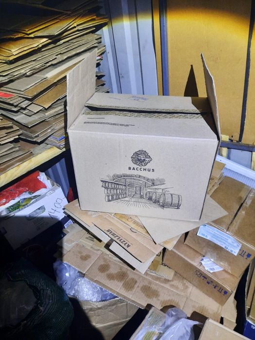продам картон, коробки