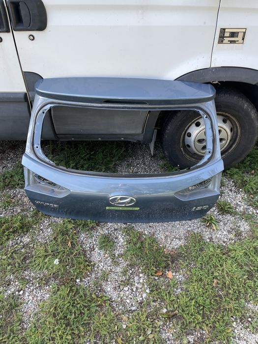 Хюндай и20 2015г. Заден капак