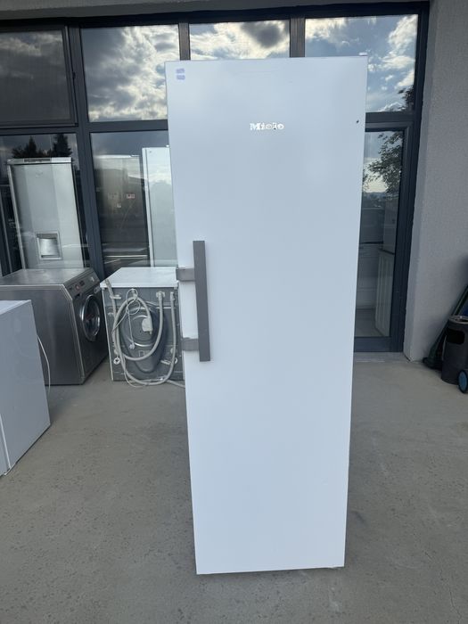 Перфектен хладилник Миеле 185 см
