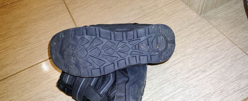 Детски боти водоустойчиви