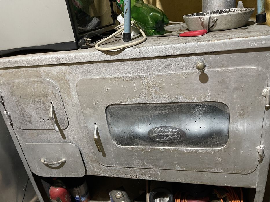 Печка на дърва и въглища