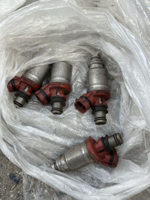 Toyota Carina E ФОРСУНКИ