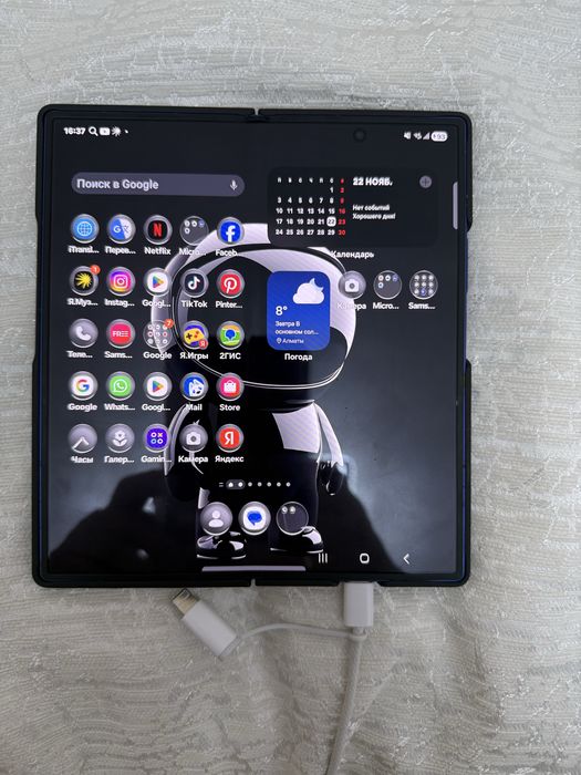 Продаю SAMSUNG Galaxy Z Fold 7