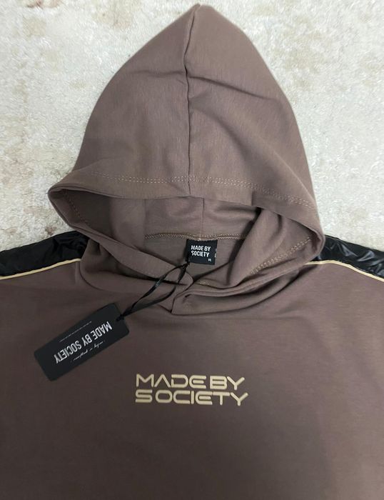 Vând compleu nou de bărbați Made by Society