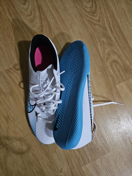 Nike mercurial 42.5 vapor 15 club IC