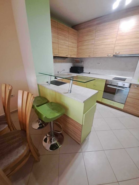 Дава се под наем Двустаен апартамент в Варна, Операта - 60 кв.м за 408 € - Снимка #2