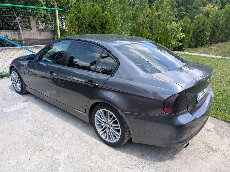 BMW E90 320 benzina automatat
