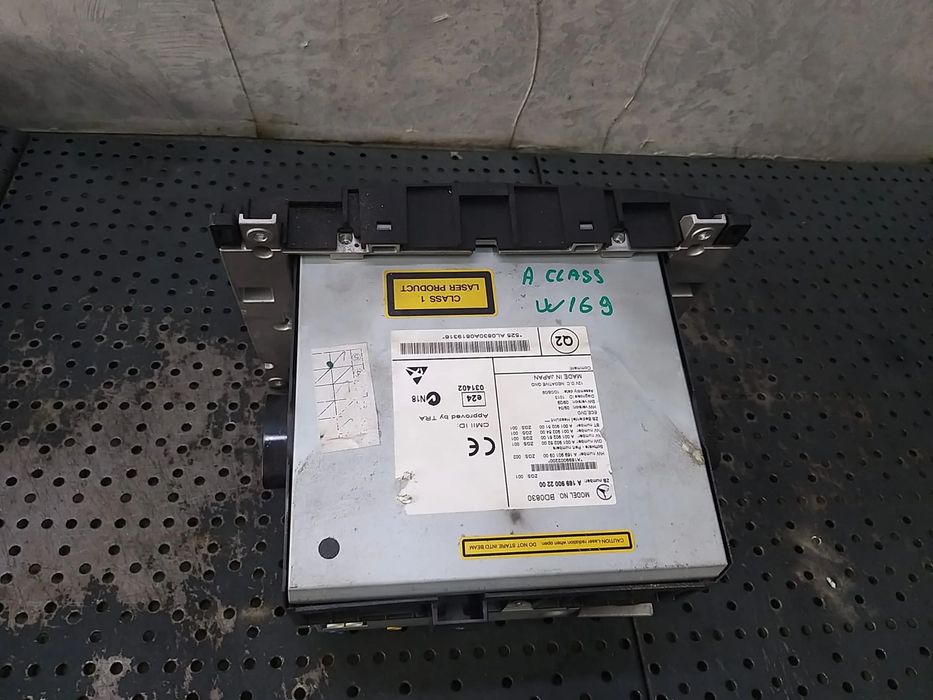 Radio cd player mercedes a class w169 a1699002200