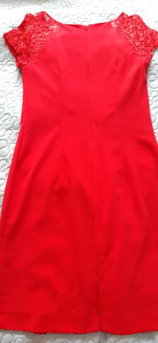 Rochie rosie ocazie