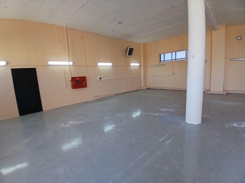 Покраска стен, потолков производственных, комерческих и др. помещений