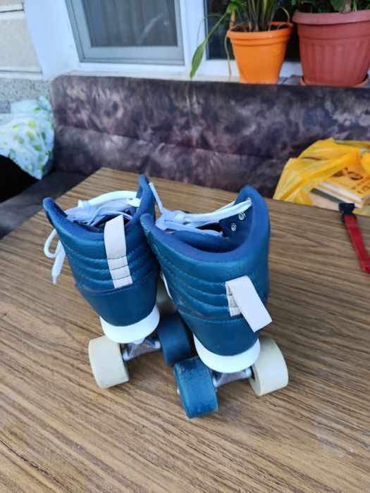 Ролкови кънки  ...