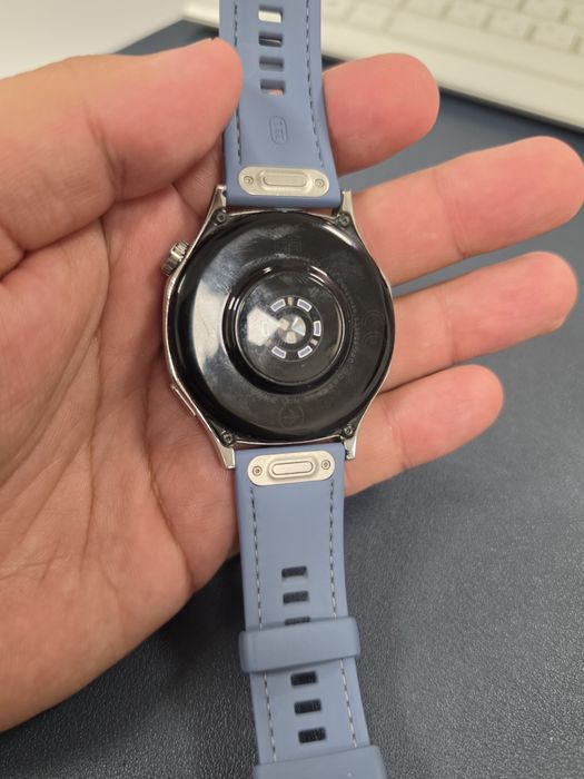 Продаются смарт-часы Huawei Watch GT 5