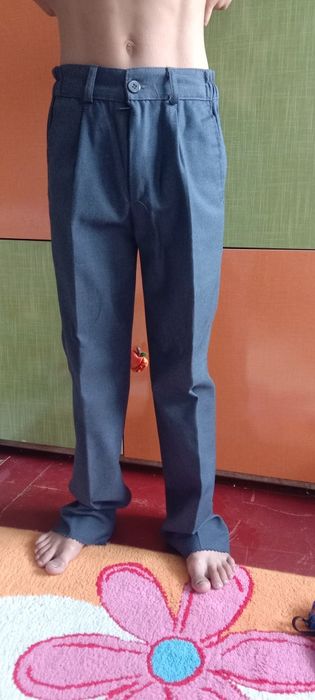 Брюки школьные на первый класс