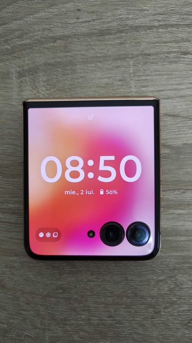 Motorola Razr 50 ultra Peach Fuzz