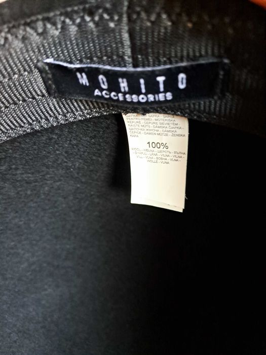 Продавам нова филцова шапка с козирка