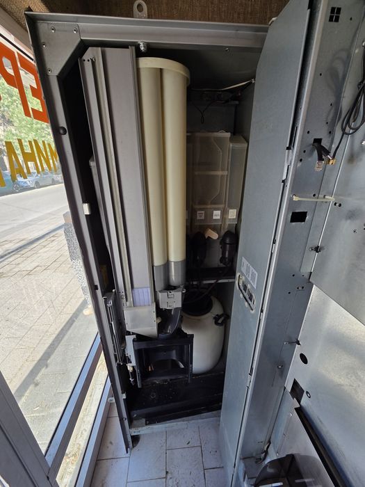 Продавам ZANUSSI astro