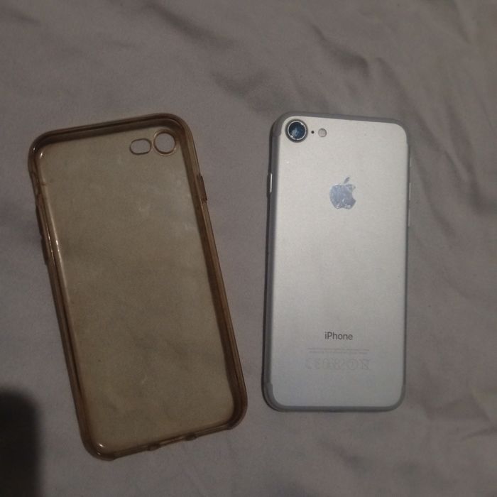 iPhone 7  xotira 128