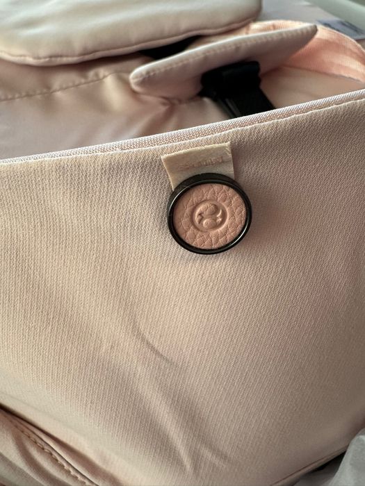 Vând husă scaun sport Mios – nou, nefolosit, culoare Peach Pink / preț fix