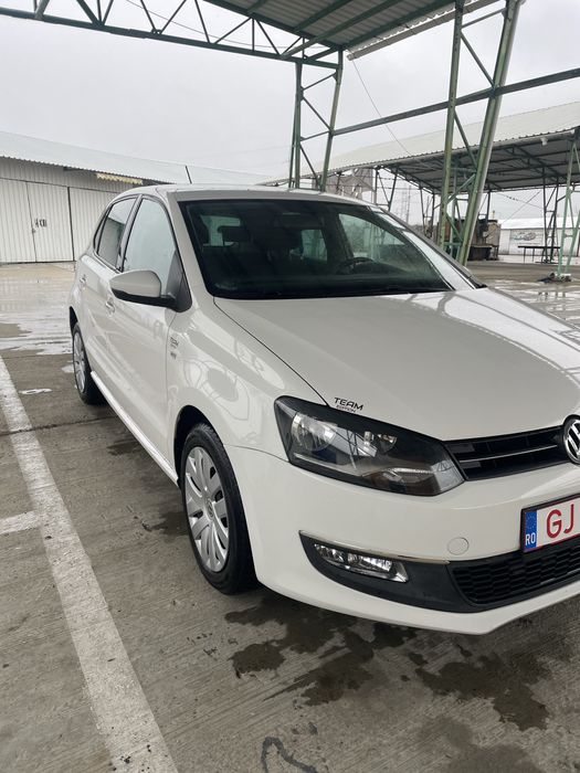 Volkswagen polo 12 mpi 80cp. Benzina