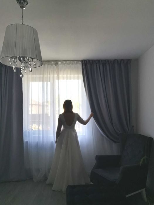 Vând Rochie mireasa noua din matase naturala