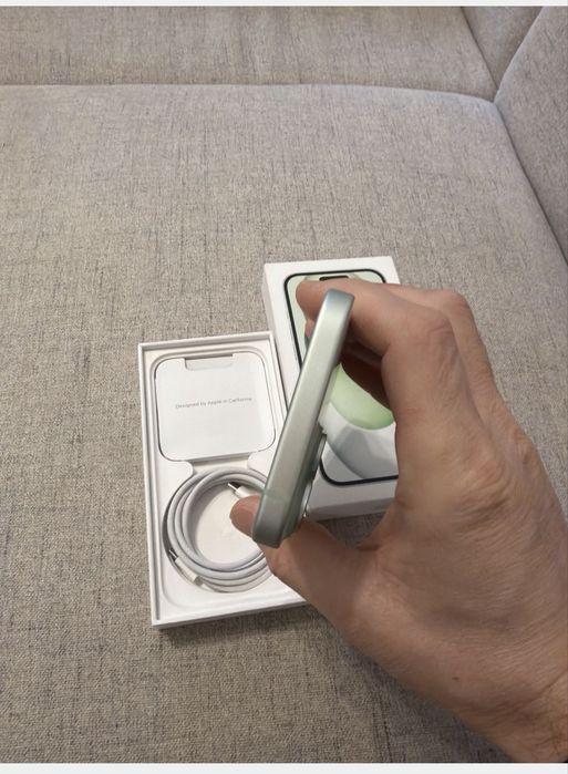iphone 15 green 256gb absolut ca NOU