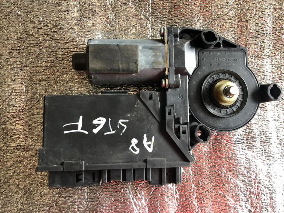 Motoras macara stanga fata cu modul Audi A8 4E D3 4e0910802b