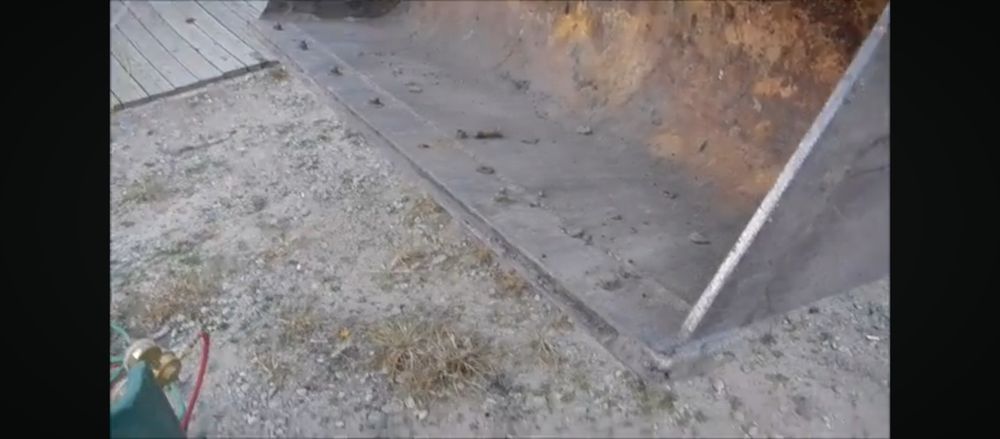 Cuțite cupă buldoexcavator