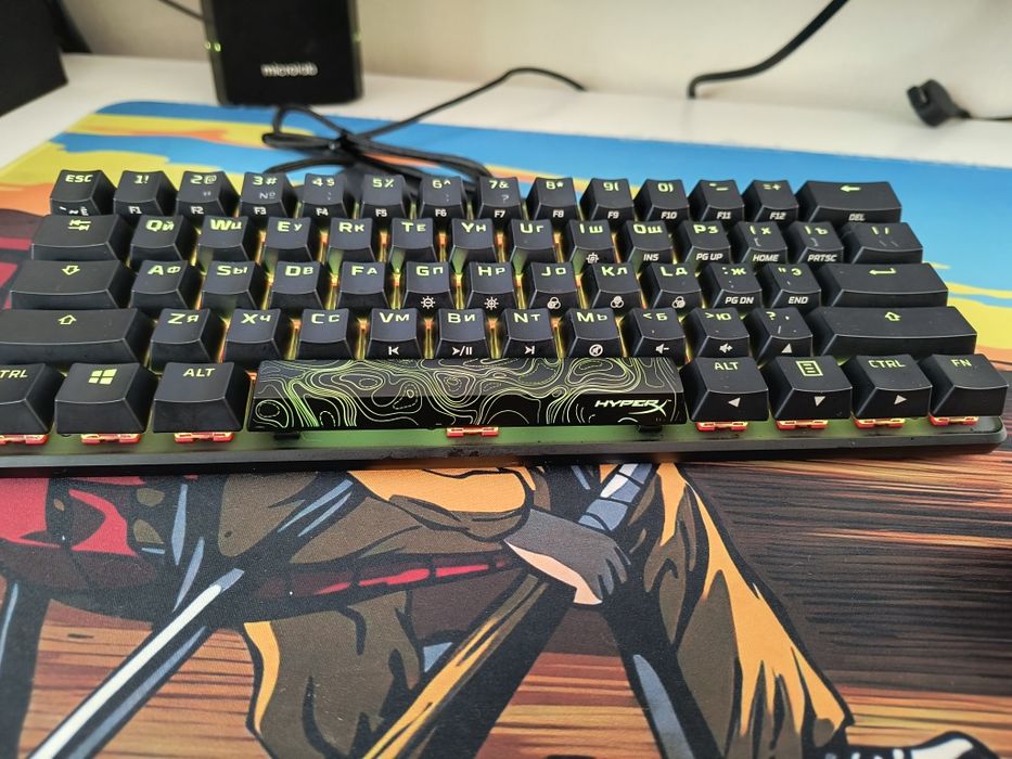 Продам клавиатуру HyperX