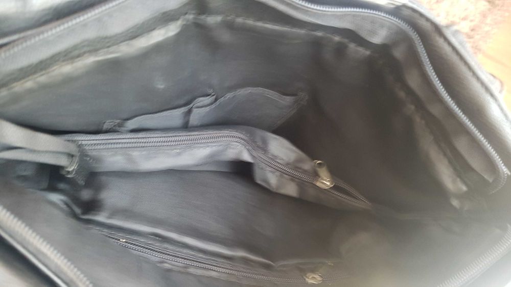 Черна дамска чанта