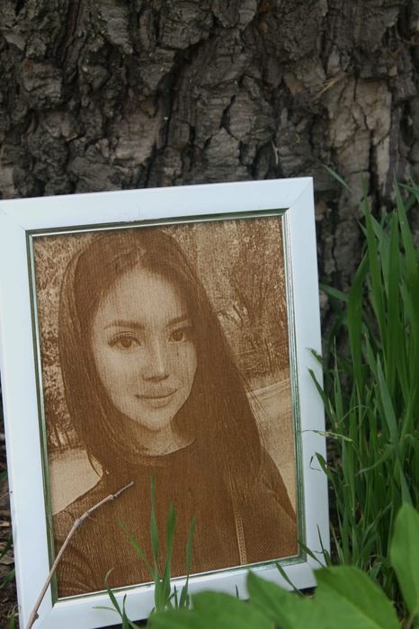 Портреты на дереве