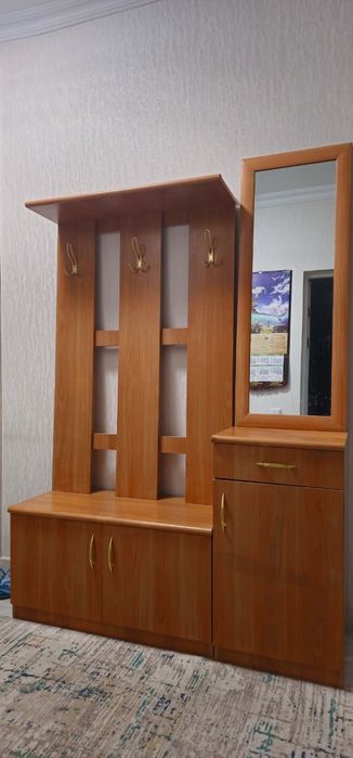 Продам  прихожую