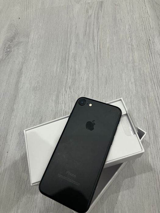 Айфон 7 сатылады идеалный